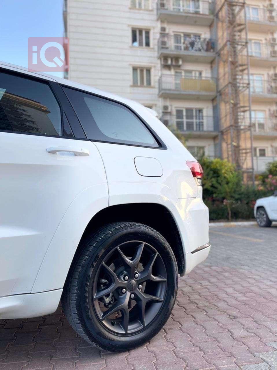 جيب جراند شيروكي